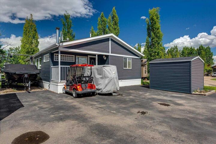 Property Photo: 35468 Range Road 30 6027 AB T4G 0M3