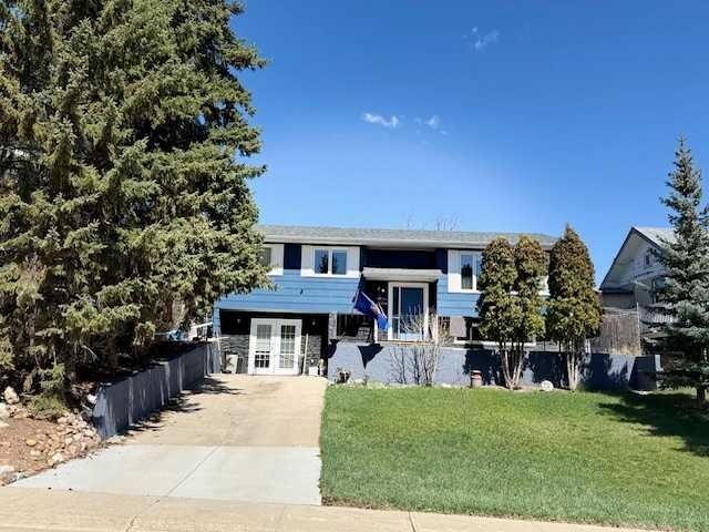 Property Photo: 1506 1 Avenue NW AB T0J 0Y1