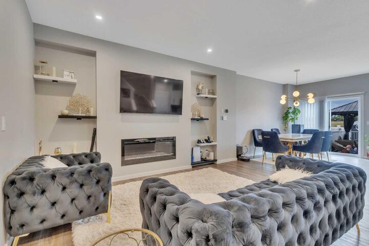 Property Photo: 93 Memorial Parkway AB T4E 3C5