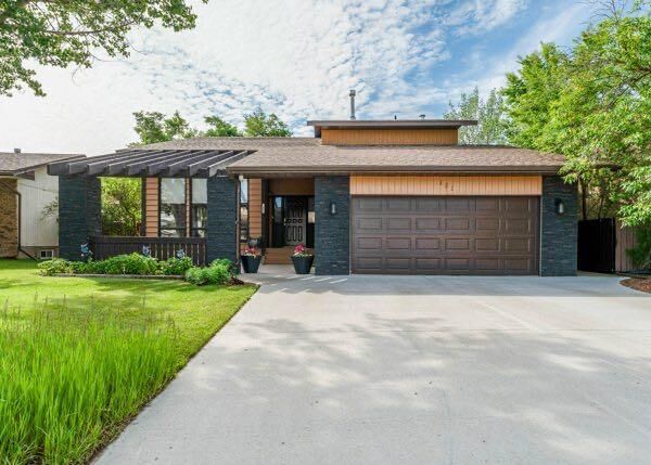 Property Photo: 181 Huntington Park AB T0J 0Y6
