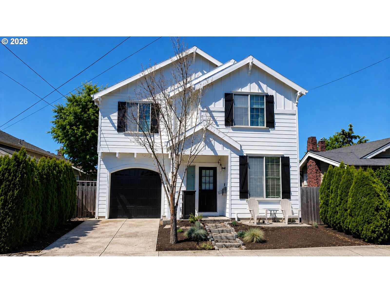 Property Photo: 725 N Buffalo St OR 97217