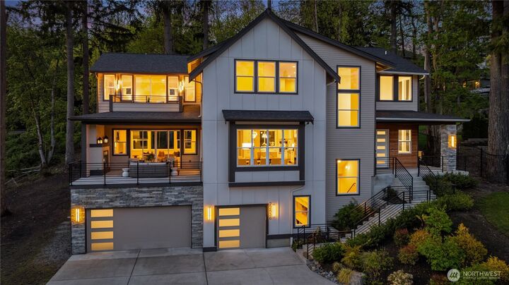 Property Photo:  22536 SE 52nd Street  WA 98029 