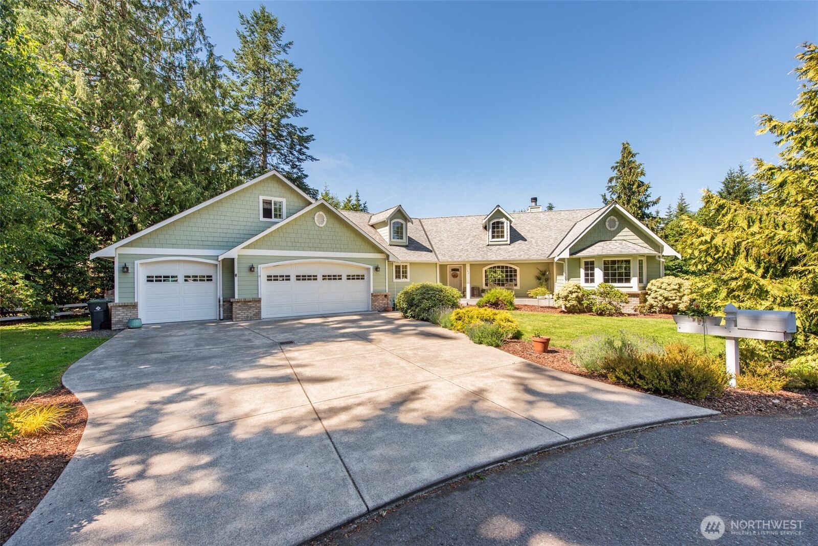 Property Photo:  142  Charles Way  WA 98382 