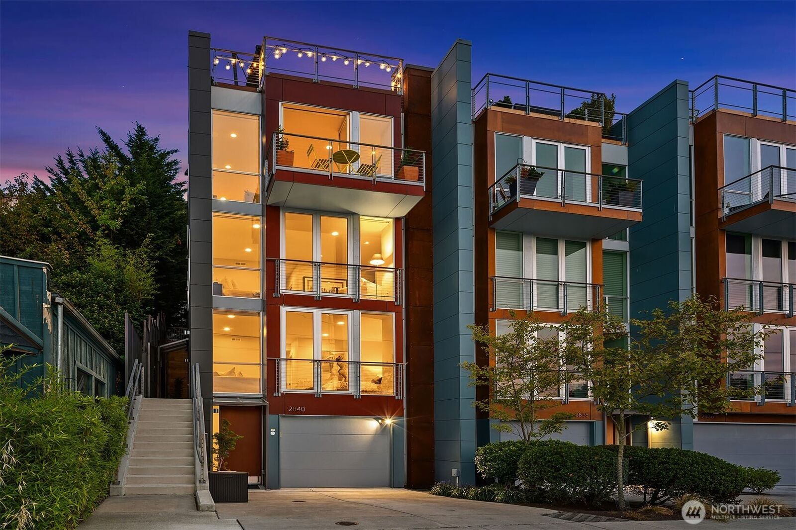 Property Photo: 2840 Fairview Avenue E WA 98102