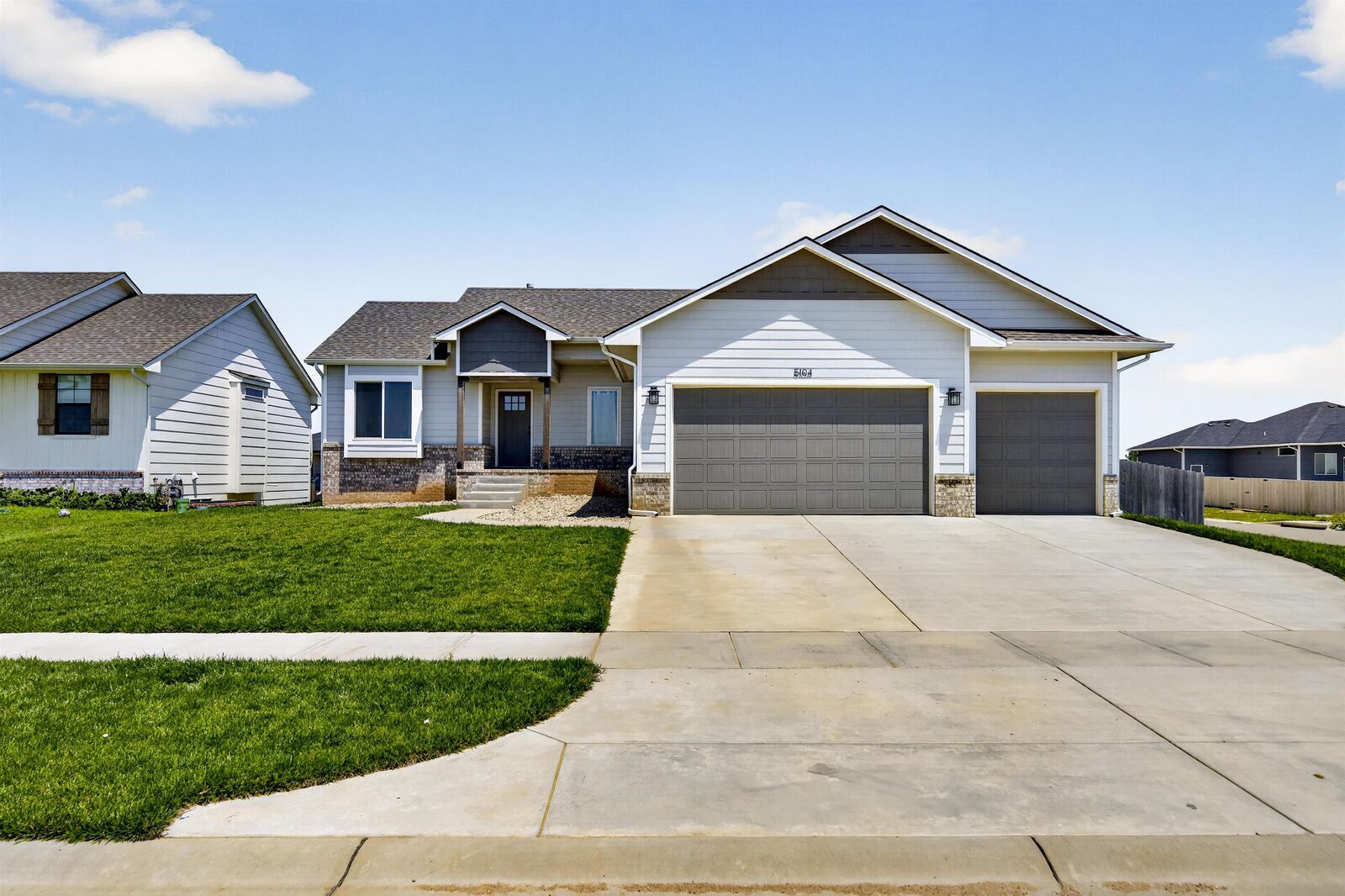 Property Photo:  5104 W 46th St S  KS 67215 