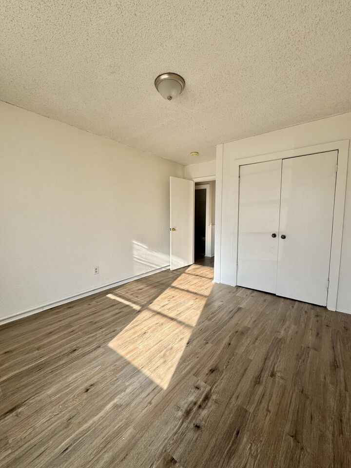 Property Photo:  132 E 11th Street  TX 76903 