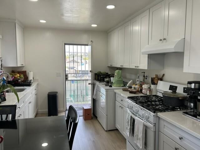 Property Photo:  1669 85th Avenue  CA 94621 