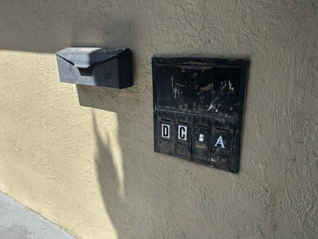 Property Photo:  1669 85th Avenue  CA 94621 