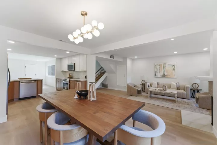 Property Photo: 9917 Aviary Dr CA 92131