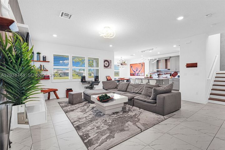 Property Photo: 4091 Pelicano Way 4091 FL 33064