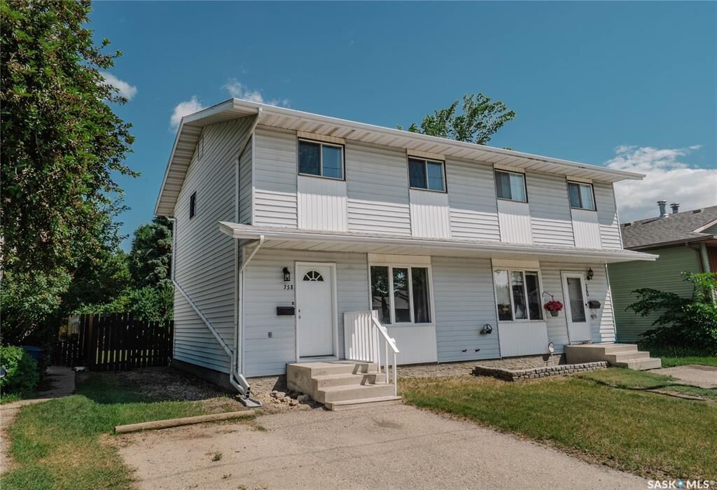 Property Photo:  758 Lenore Drive  SK S7K 6A8 