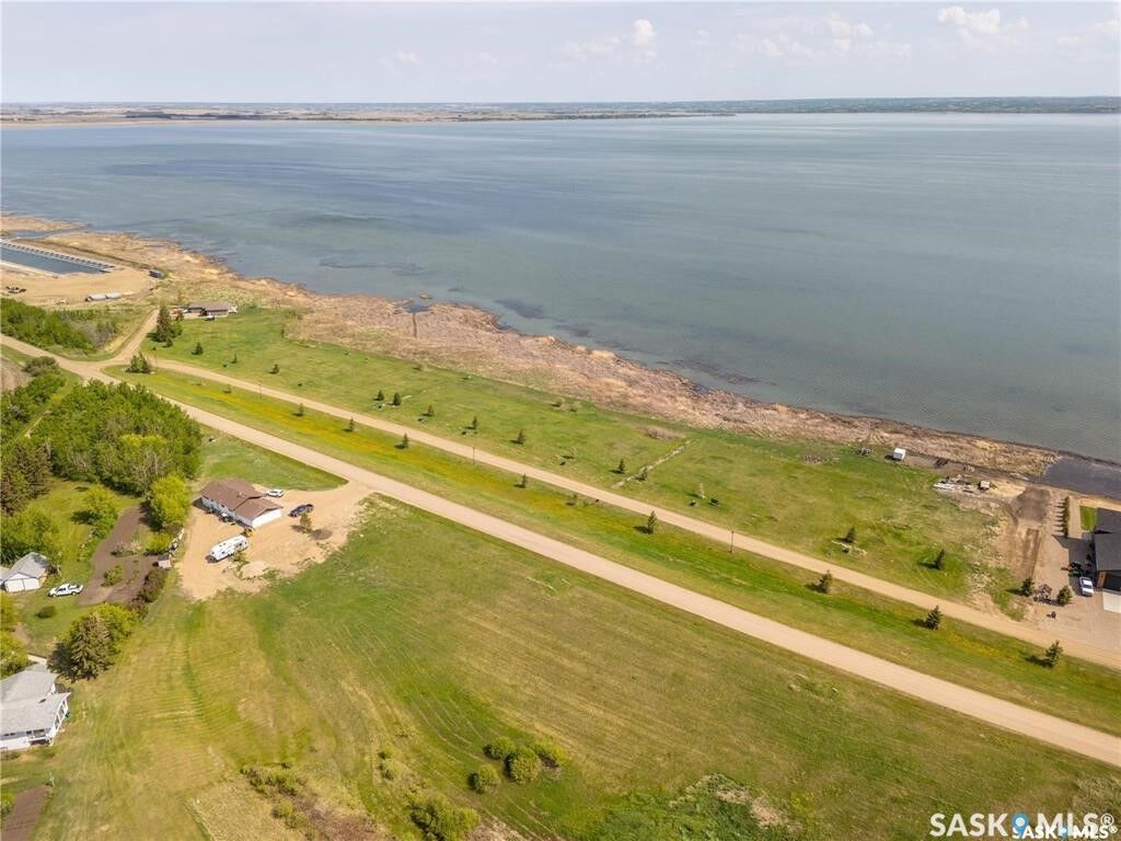 Property Photo: 790 Lakeshore Drive SK S0M 1X0