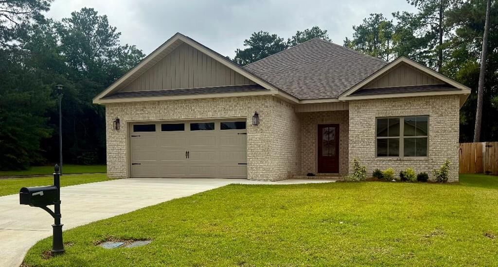 Property Photo:  101 Pace Lane  AL 36305 