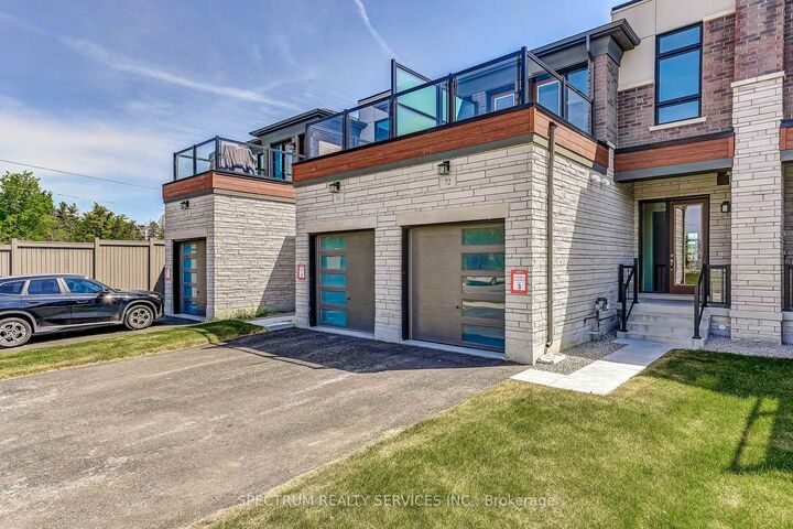 Property Photo: 72 Adario Crescent ON L3L 0G3