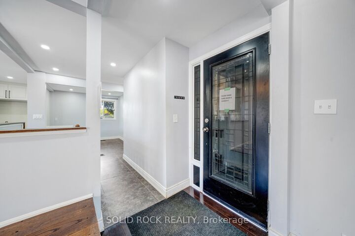 Property Photo: 19 Coverdale Avenue ON K9A 4H5