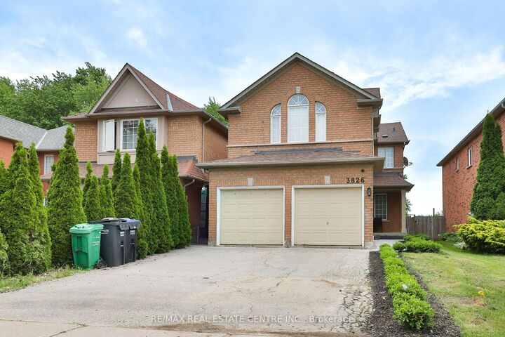 3826 Forest Bluff Crescent — photo 1