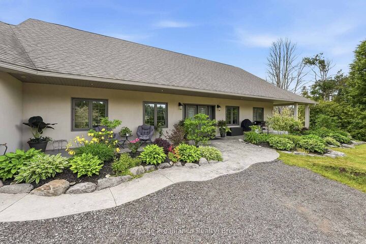 Property Photo: 1646 Harriet Lane ON K0L 1T0