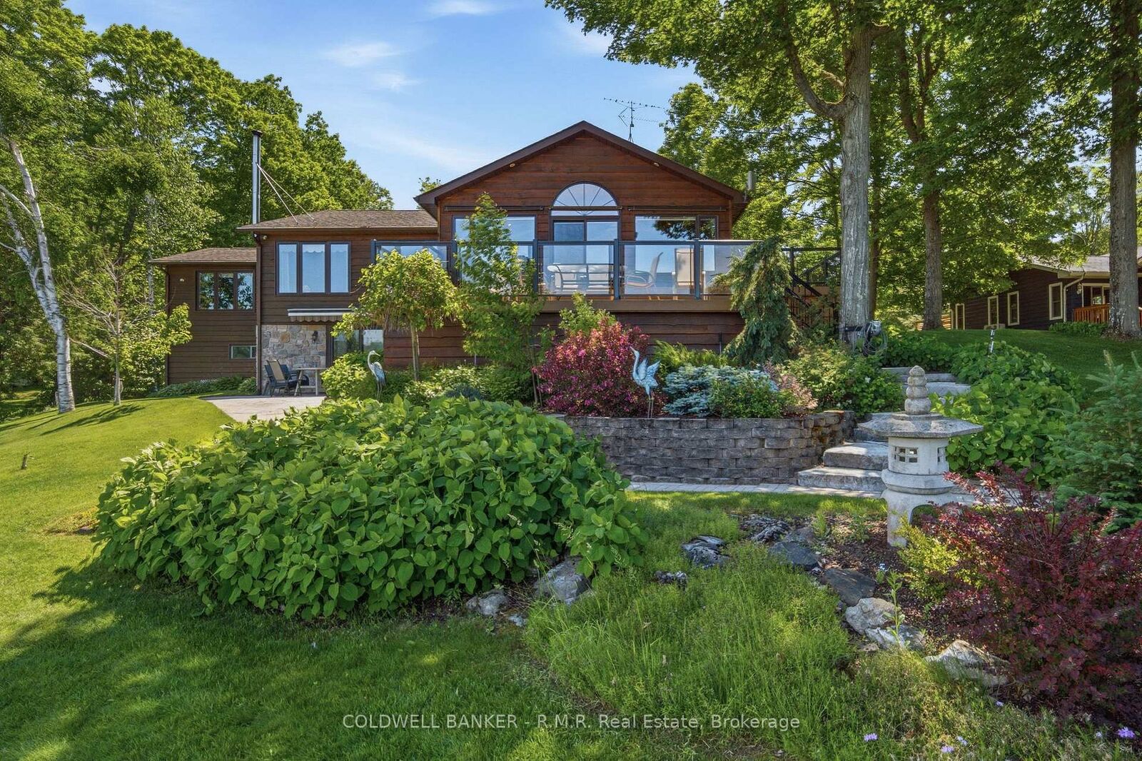 Property Photo:  207 Hall Drive  ON K0L 1J0 