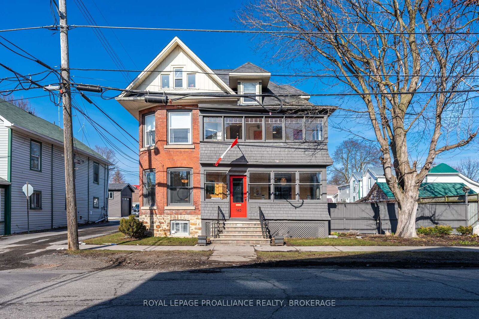 Property Photo: 145 Charles Street N ON K7G 1T9