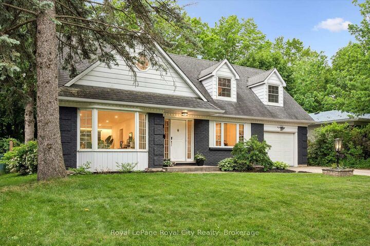 Property Photo: 535 Sprucehill Avenue ON N2L 4V8