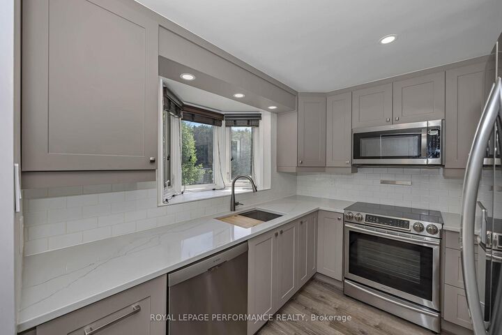 Property Photo: 1780 Lamoureux Drive A ON K1E 2N4