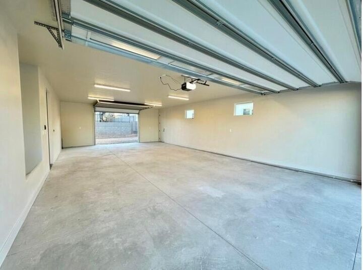 Property Photo: 296 E 1100 N UT 84737