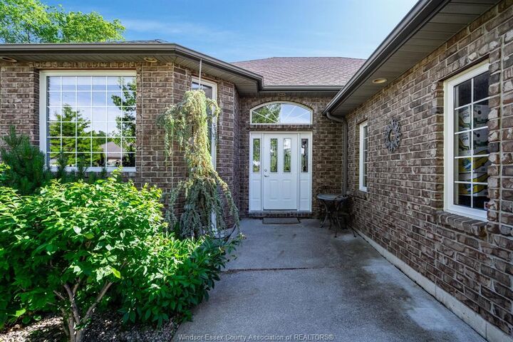 Property Photo: 44 Deer Cross Avenue ON N0P 2P0