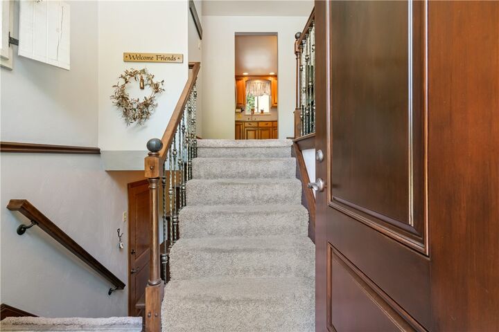 Property Photo:  118 Merwood Dr  PA 15214 