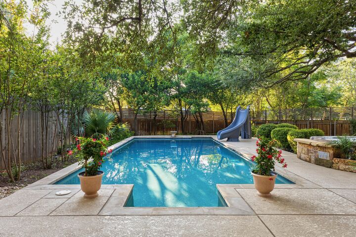 Property Photo: 8905 Spearhead Cove TX 78717