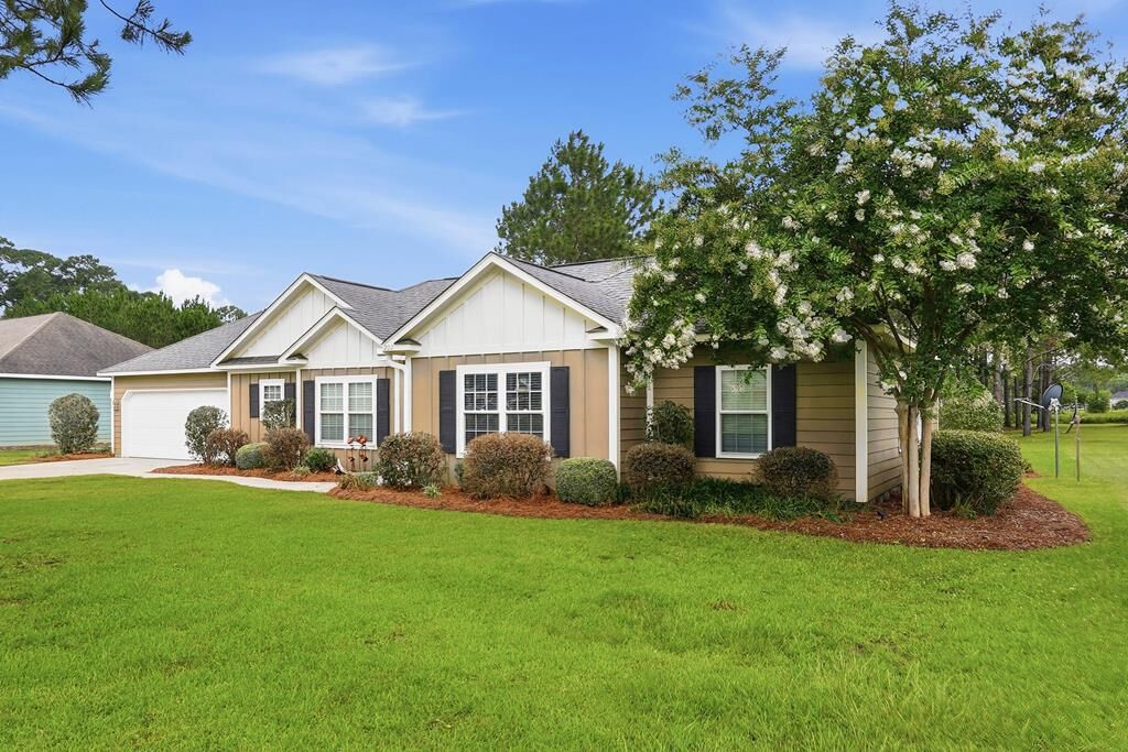 Property Photo:  202 White Oak Dr  GA 31763 