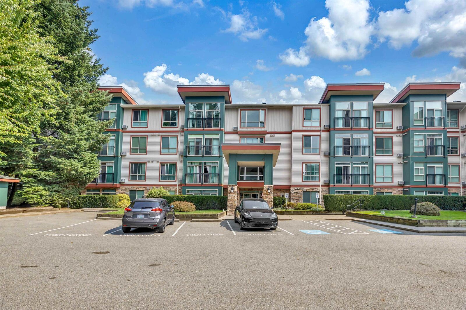 Property Photo: 33485 South Fraser Way 312 BC V2S 8P9