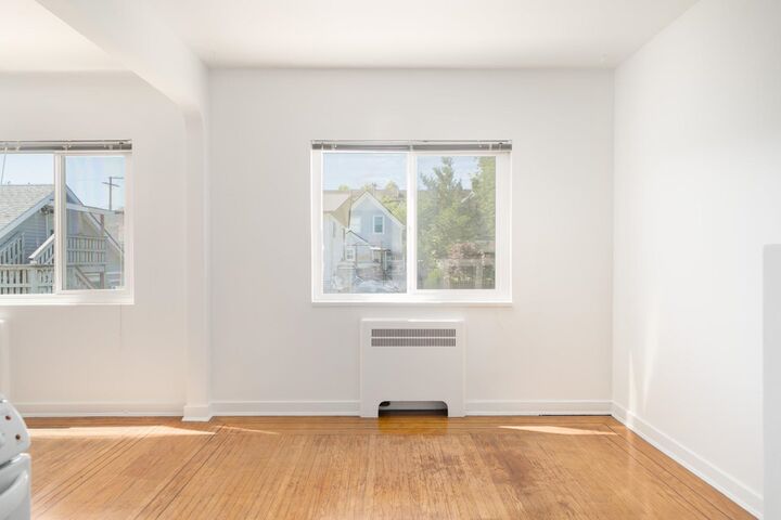 Property Photo:  735 Royal Avenue 209  BC V3M 1J6 
