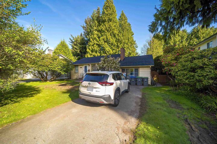 Property Photo: 13029 15A Avenue BC V4A 1M2