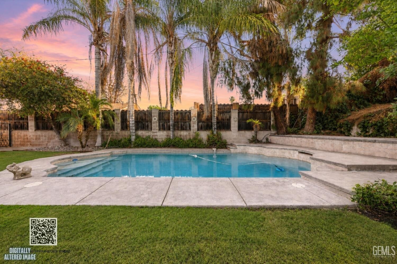 Property Photo:  3825 Dalehurst Drive  CA 93306 