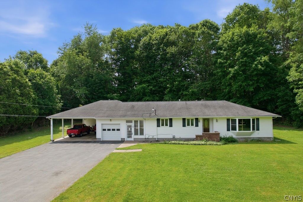 Property Photo:  21 Brookside Avenue  NY 13115 
