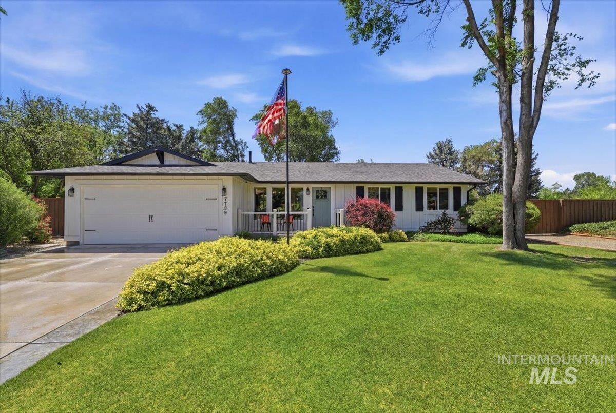 Property Photo:  7789 W Sagebrush Way  ID 83709 