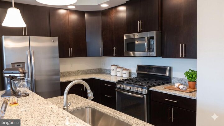 Property Photo:  13756 Earhart Circle 10N  VA 20171 