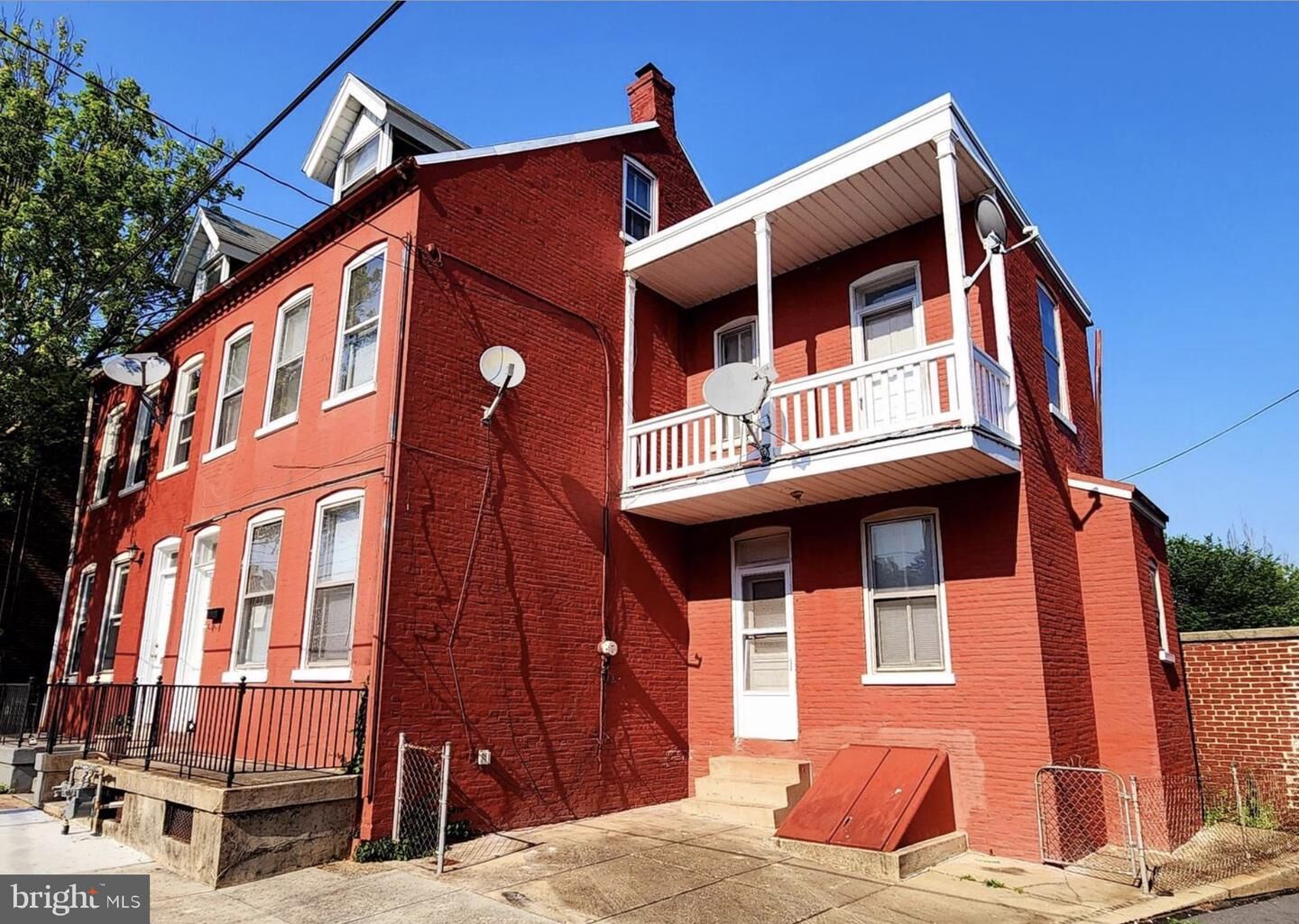 Property Photo:  17 Coral Street  PA 17603 