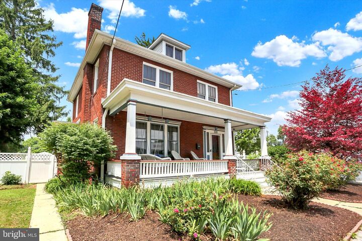 Property Photo: 528 S Hanover Street PA 17013