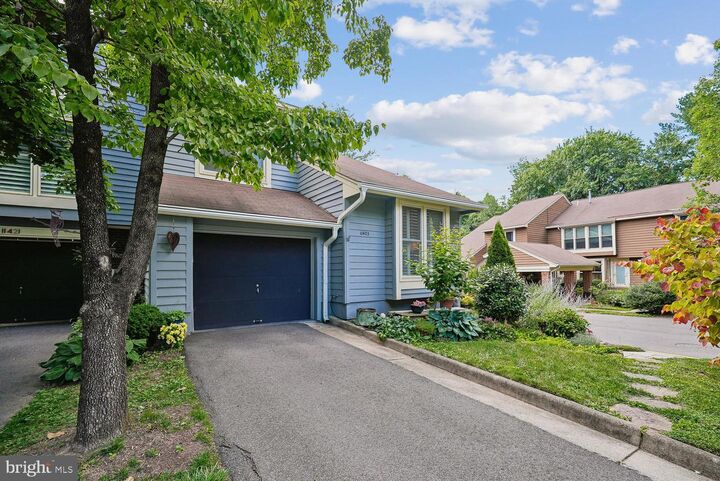Property Photo:  11423 Orchard Green Court  VA 20190 