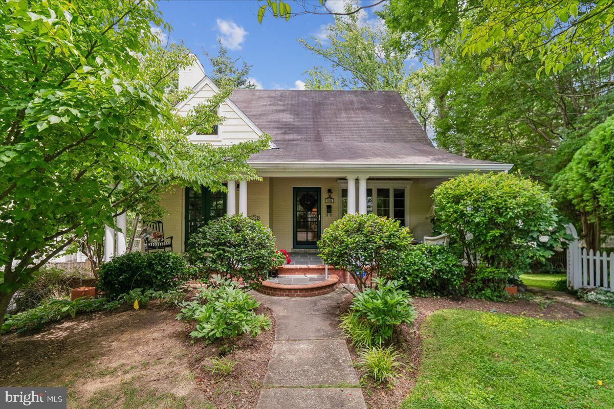 Property Photo: 3314 Camalier Drive MD 20815
