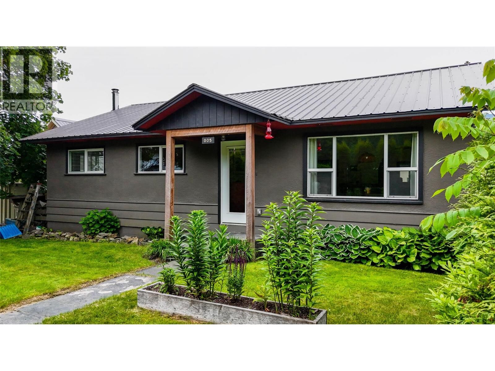 Property Photo:  805 Victoria Road  BC V0E 2S0 
