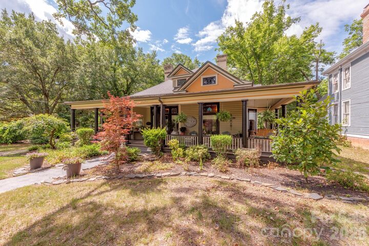Property Photo: 306 E Houston Street NC 28112