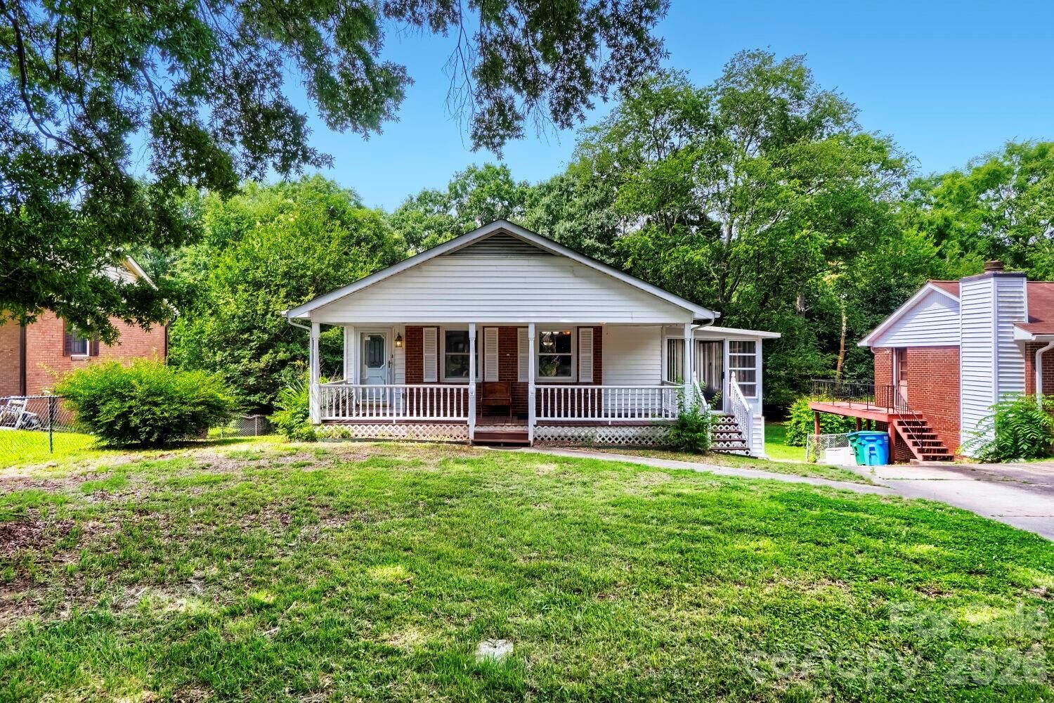 Property Photo: 221 Eden Circle NC 28134