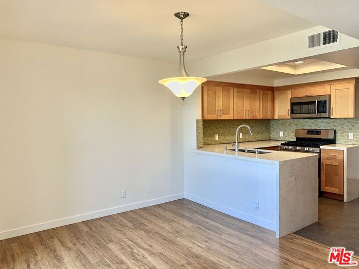 Property Photo:  12412 Texas Ave  CA 90025 