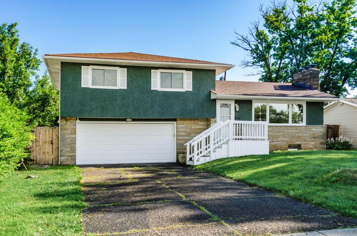 Property Photo: 1266 Pershing Drive OH 43224