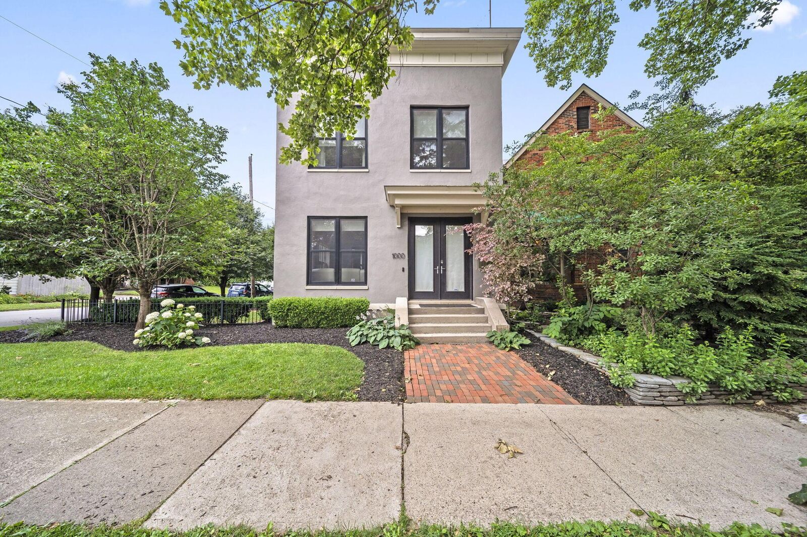 Property Photo:  1000 Neil Avenue  OH 43201 