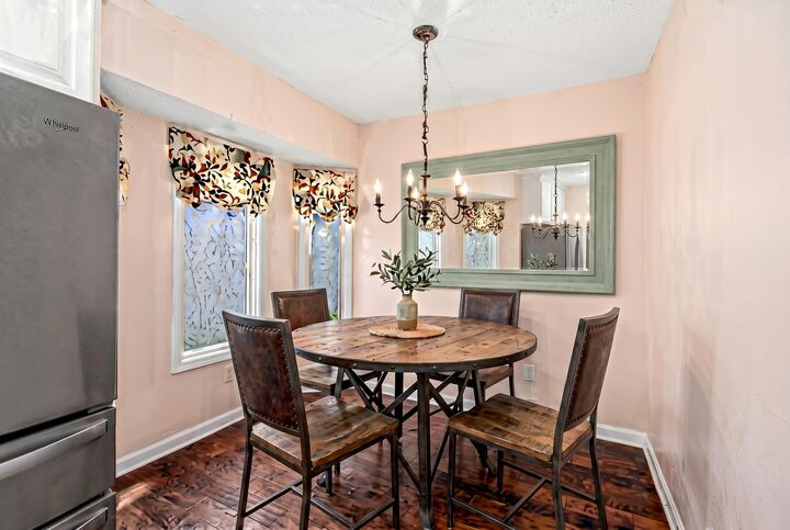 Property Photo: 9978 Lavenham W Circle OH 43065