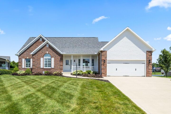 Property Photo:  2232 Flagstick Drive  OH 43302 