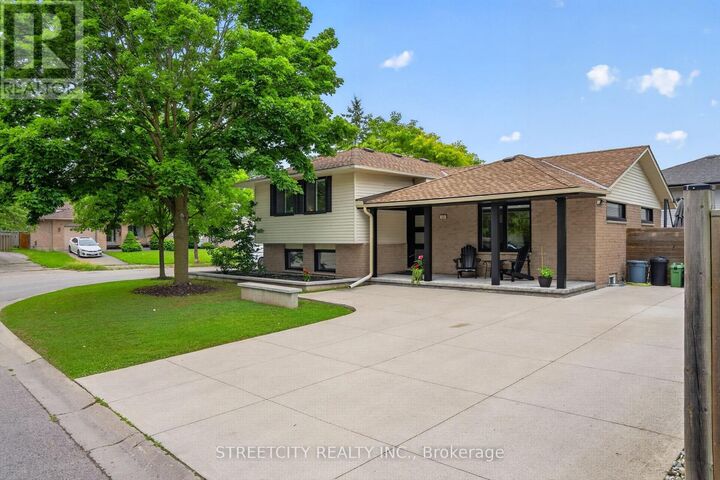 Property Photo: 59 Blanchard Crescent ON N6G 4E3